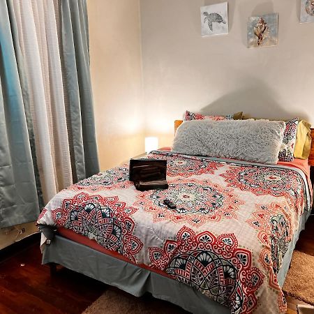 Отель Clean, Spacious, Inexpensive Queen Br Чикаго Экстерьер фото